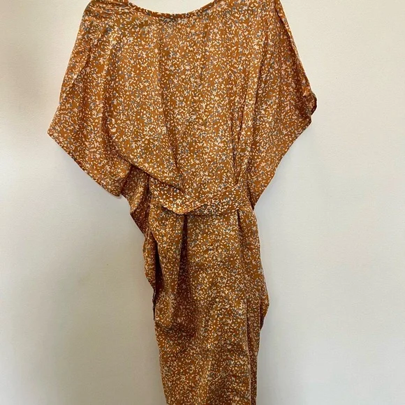 MIRTH Designee, Camel Floral Dress - Picture 2 of 5